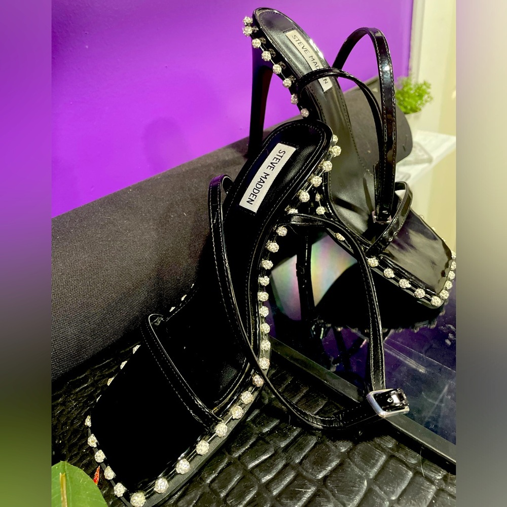 7 1/2  Steve Madden